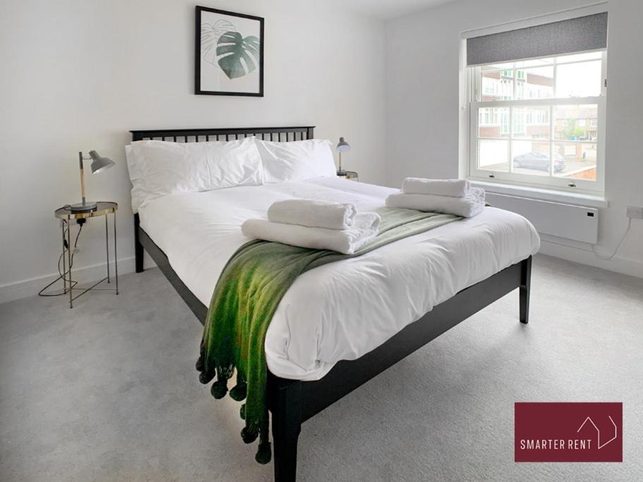 Eton, Windsor - 1 Bedroom First Floor Apartment - Parking Eksteriør bilde