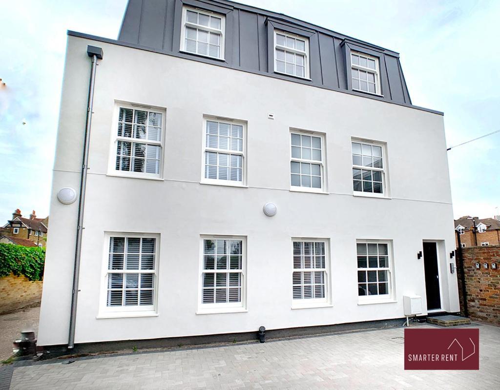 Eton, Windsor - 1 Bedroom First Floor Apartment - Parking Eksteriør bilde